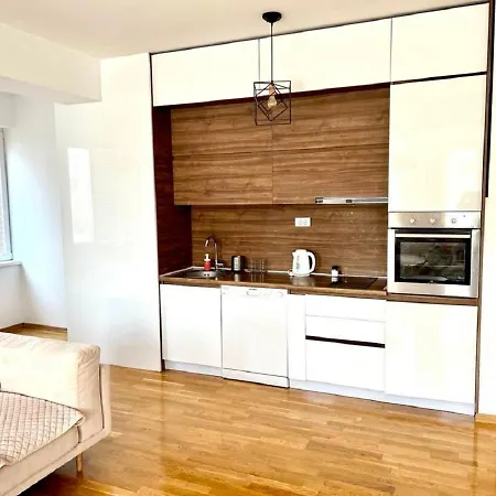 Apartment High-end Spacious Next To City Mall Skopje