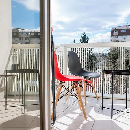 Apartment High-end Spacious Next To City Mall Skopje